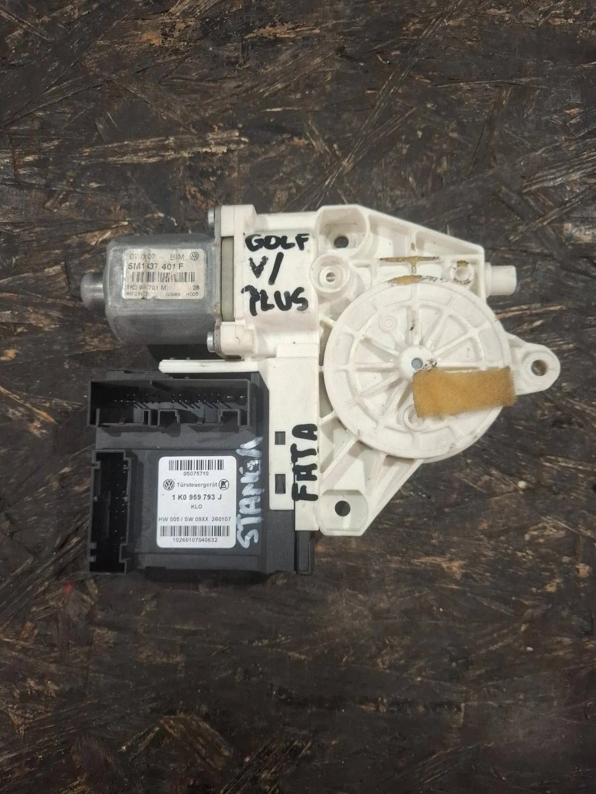 Usa Volkswagen Golf Plus 1K0959793