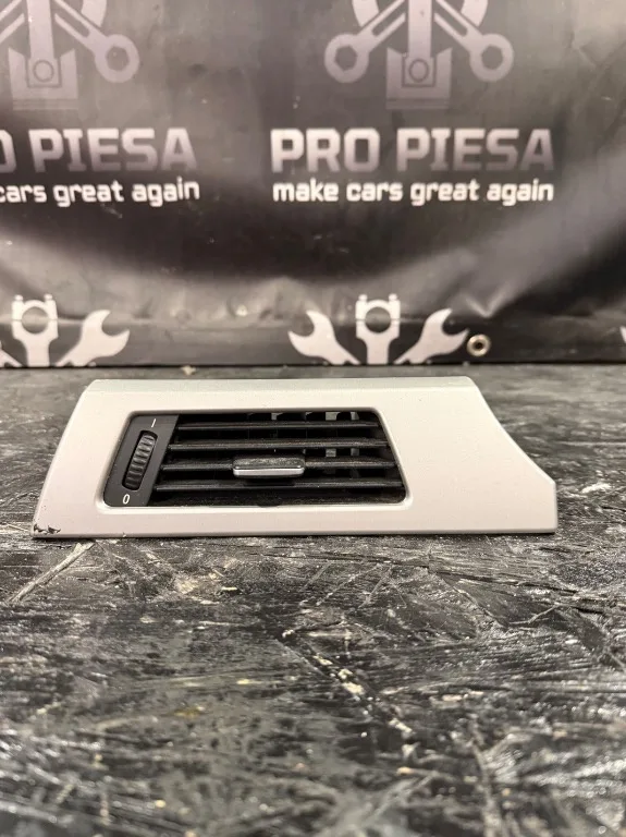 Gura aerisire bord laterala BMW E91 - imagine 1
