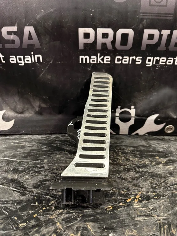 Pedala acceleratie Volkswagen VW Golf 5 Plus, VW Golf 5 - imagine 1