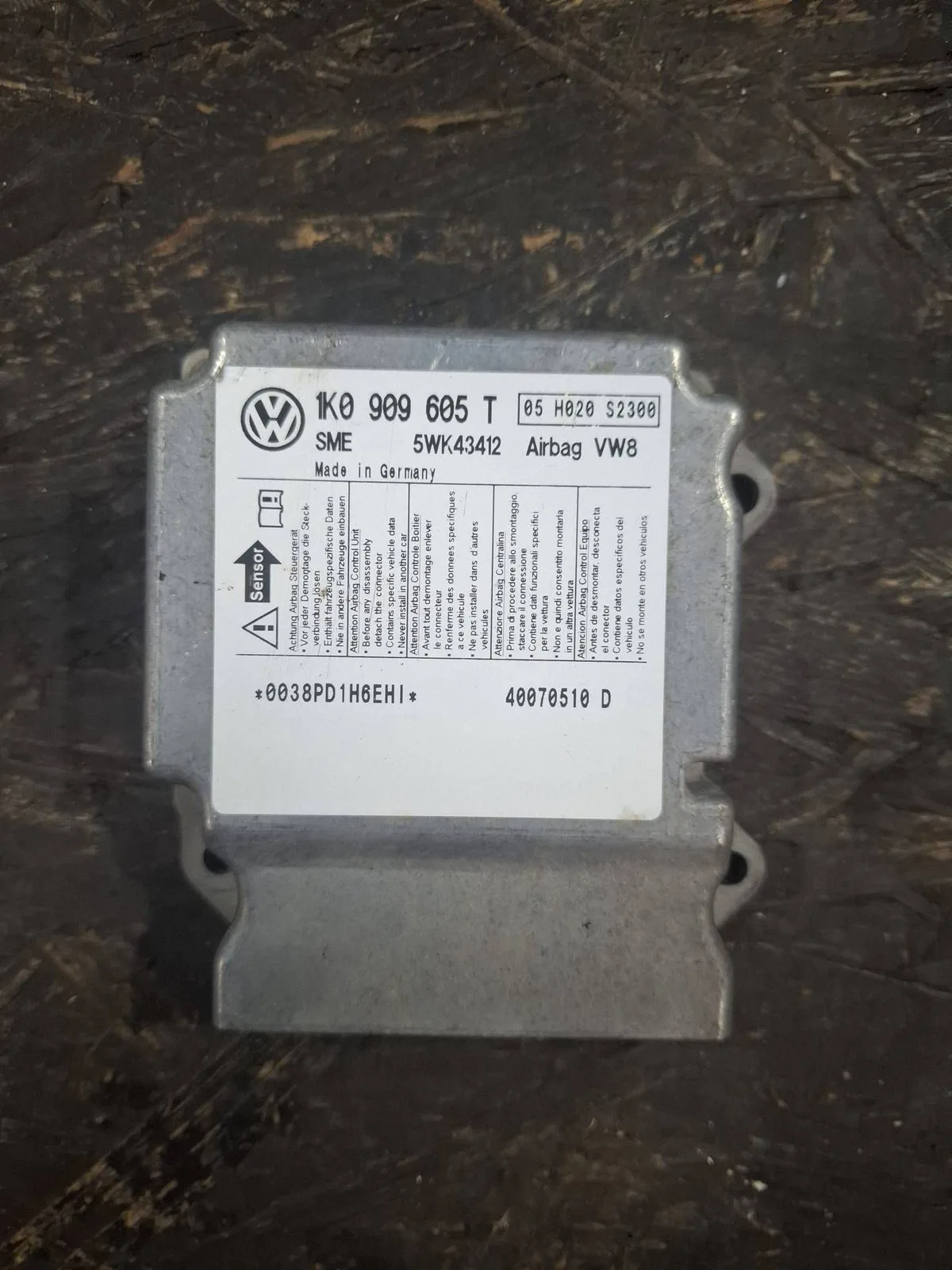 Calculator airbag Volkswagen Golf V 1K0909605T