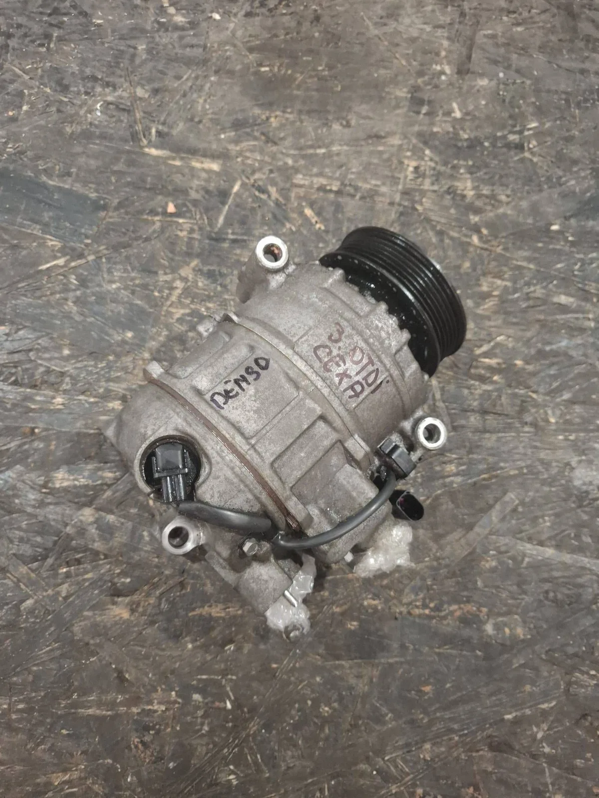 Compresor aer conditionat Volkswagen Phaeton 7L6820803K