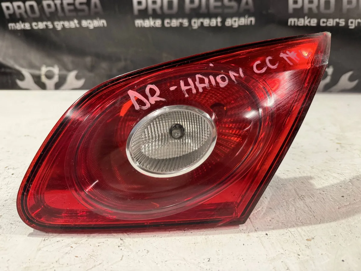 Stop / Lampa spate Volkswagen PASSAT CC 3C8945094