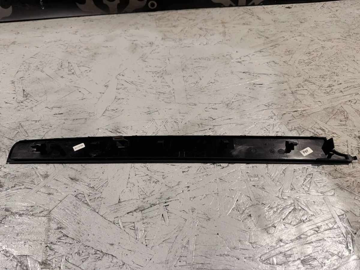 Torpedou Volkswagen PASSAT CC 3C2857211AB