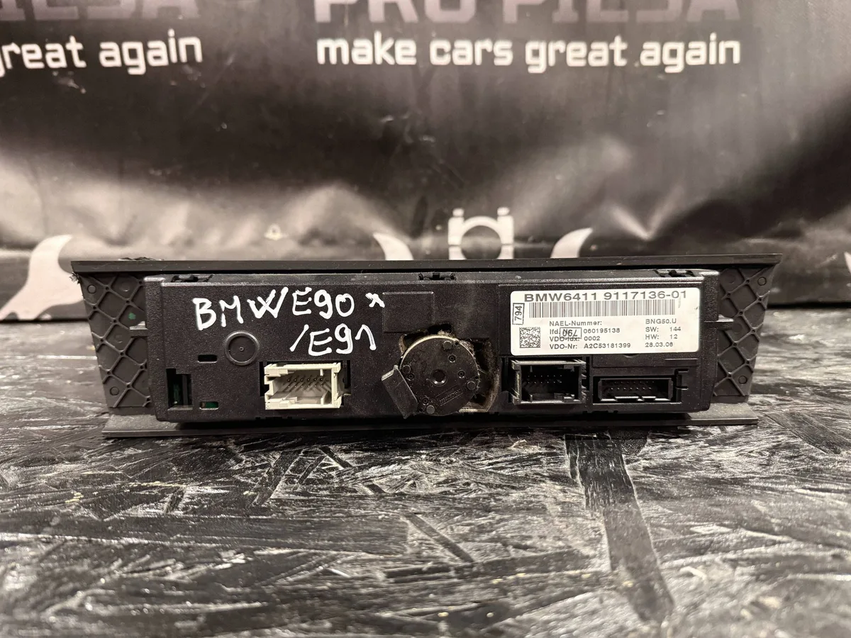 Butoane / Comenzi BMW Seria 3 3 E90 E91 84106411911