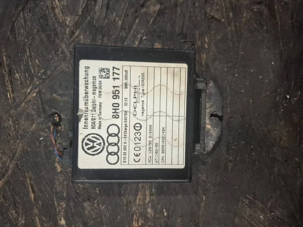 Alarma Audi A4 S4 B6 8E 8H 8H0951177