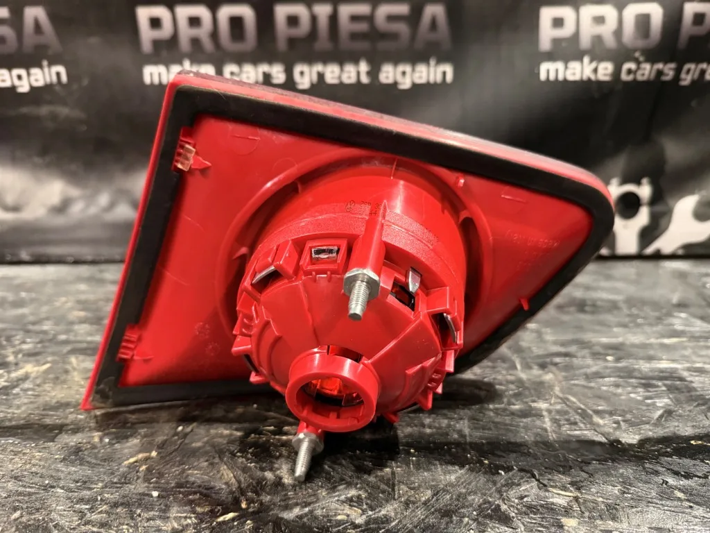 Stop lampa ceata Volkswagen VW Passat B6 - imagine 2