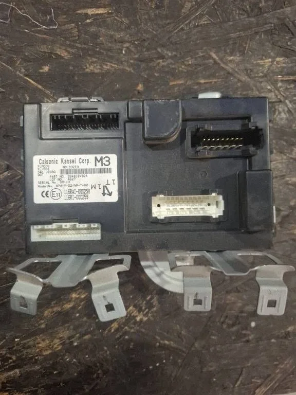 Alte piese auto Nissan Juke I F15 284B1BV82A