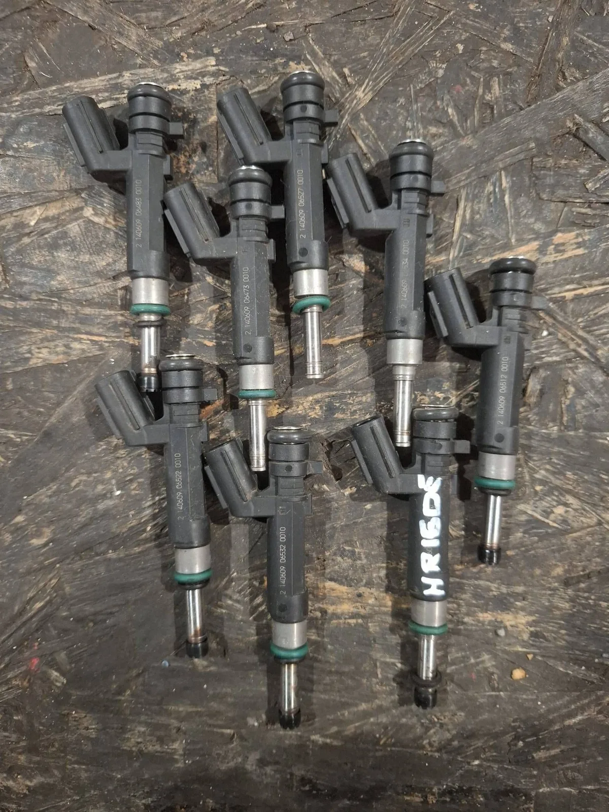 Injector Nissan Juke I F15 HR16DE 166001KT0A