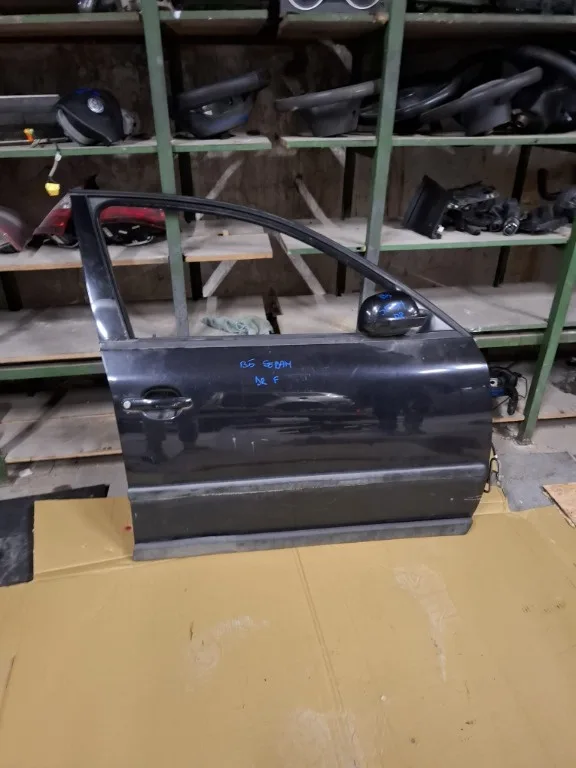 Usa dreapta fata completa VW Passat B5 - imagine 1
