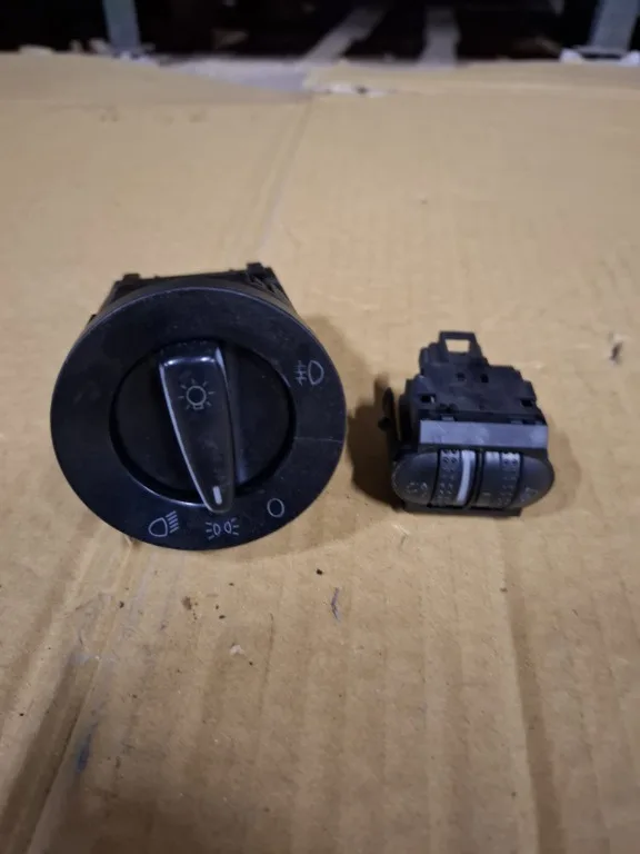 Bloc Lumini Volkswagen VW Passat B5 - imagine 1
