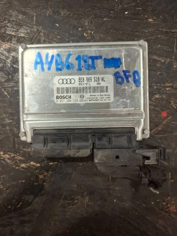 Alte piese auto Audi A4 S4 B6 8E 8H BE0909518AL