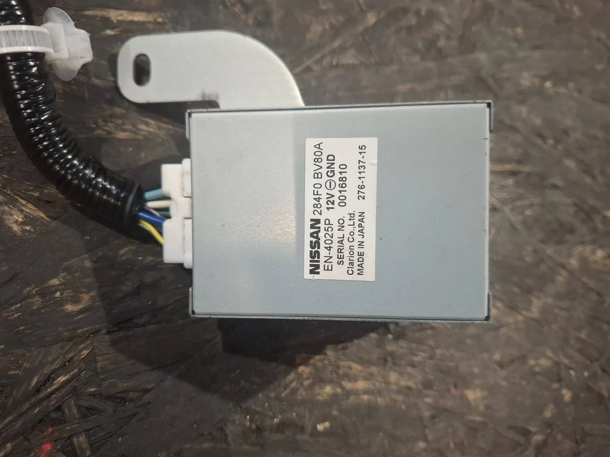 Antena Nissan Juke I F15 284F0BV80A