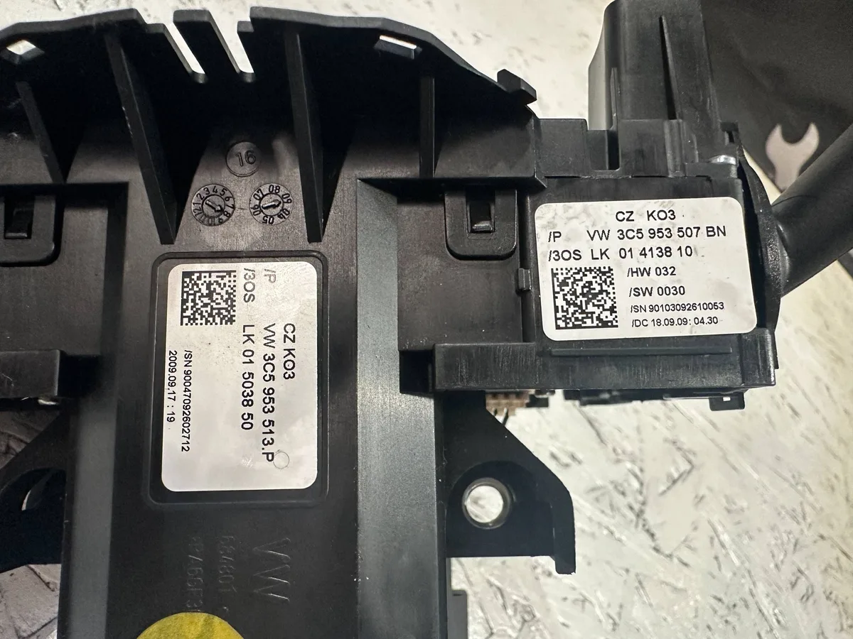 Maneta stergatoare/ semnalizare Volkswagen PASSAT CC 3C5953513P