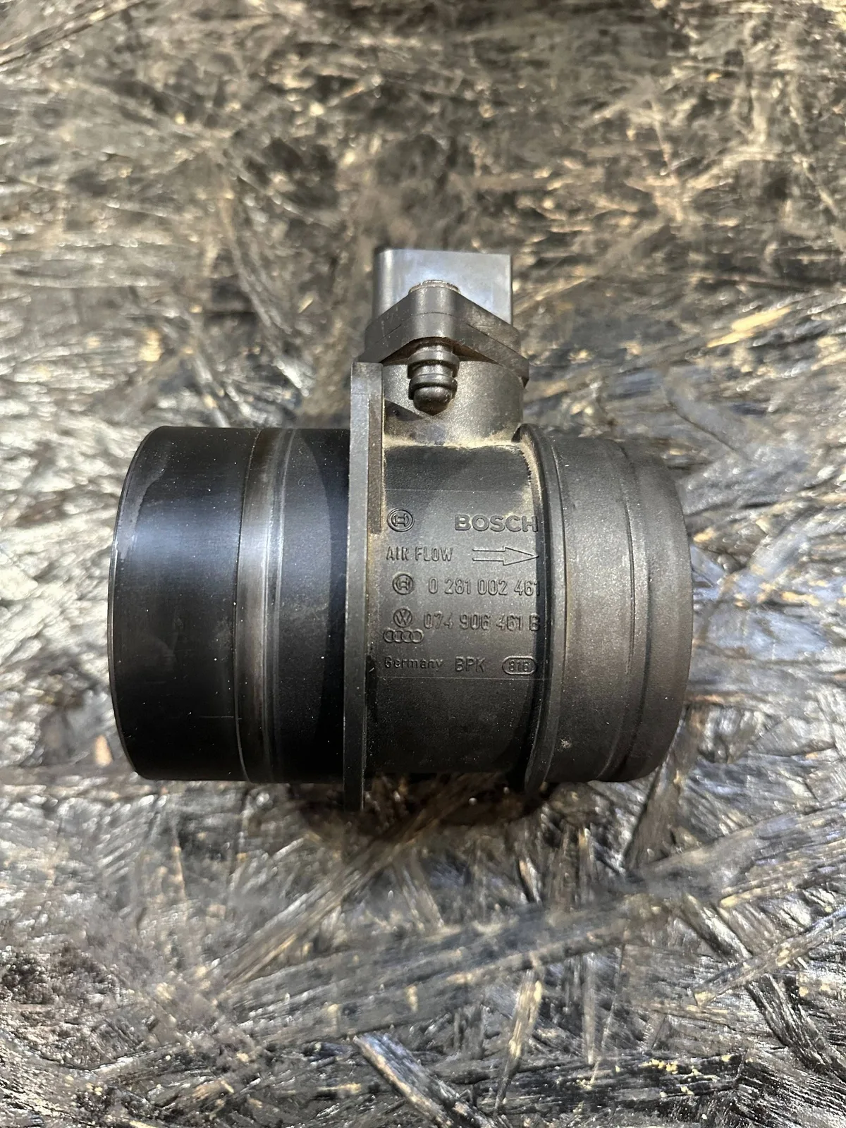 Debitmetru aer Volkswagen PASSAT B6 BMR 0281002465