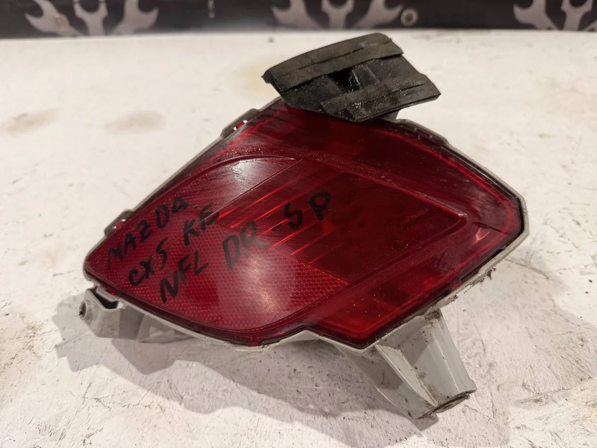 Lumini ceata spate Mazda CX-5 II KD8151650