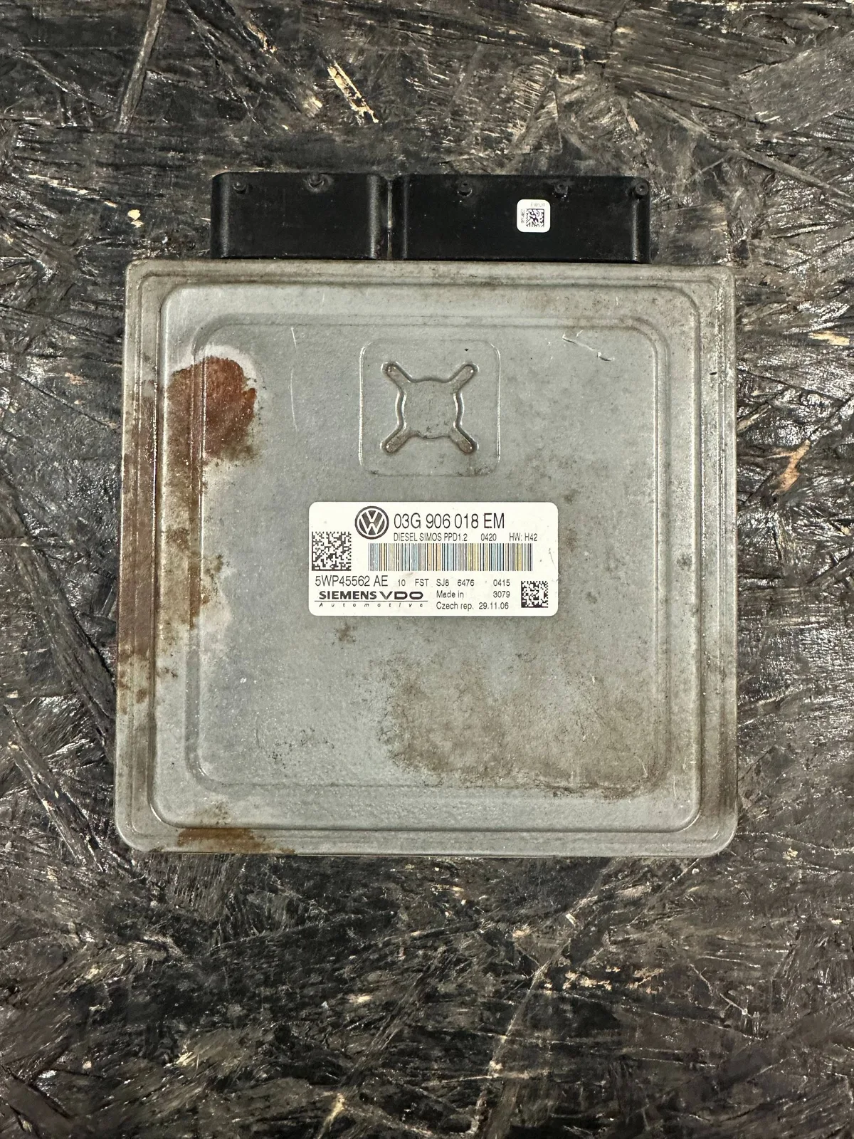 Calculator motor Volkswagen PASSAT B6 BMR 03G906018EM