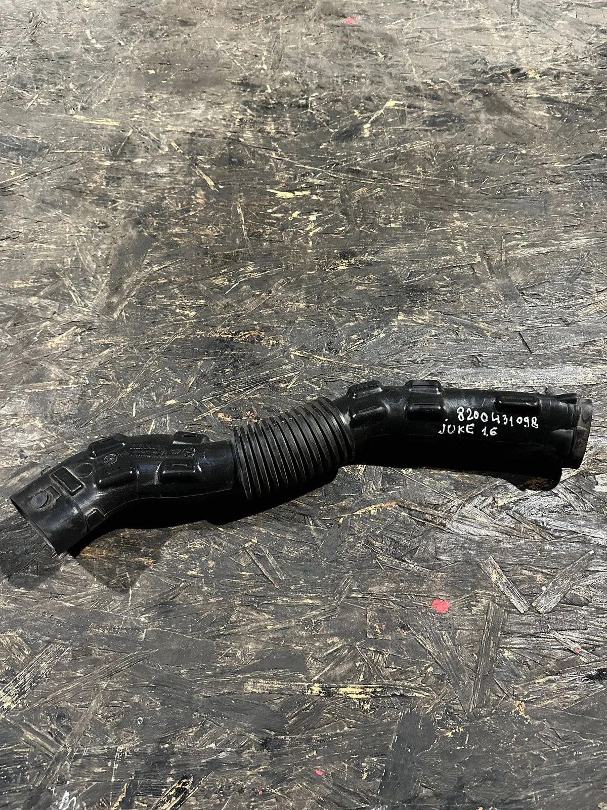 Furtun Admisie Nissan Juke I F15 B260047138