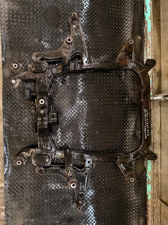 Jug motor cadru motor Opel Astra H - imagine 1