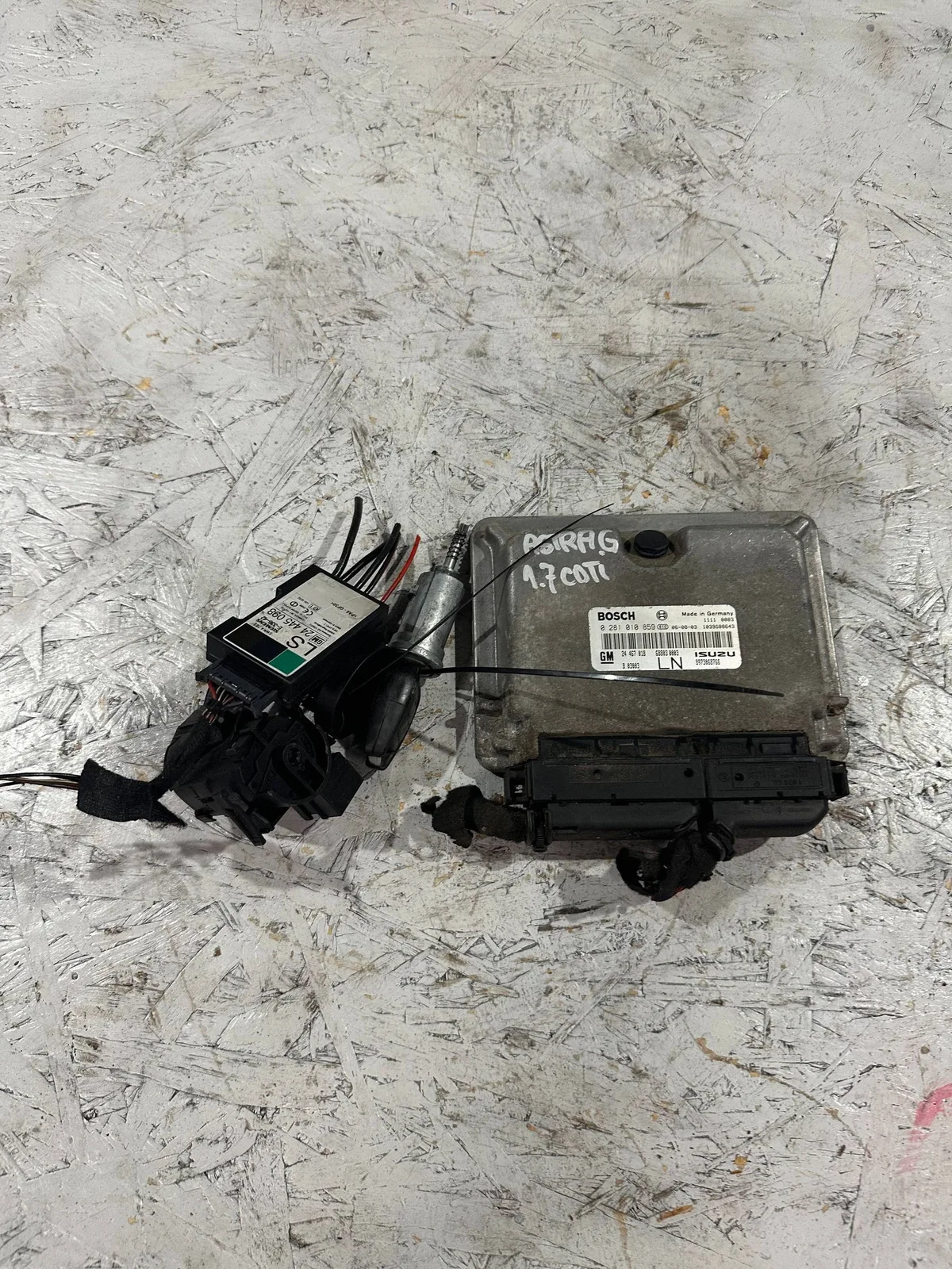 Calculator motor Opel Astra G Z17DTL 24467018