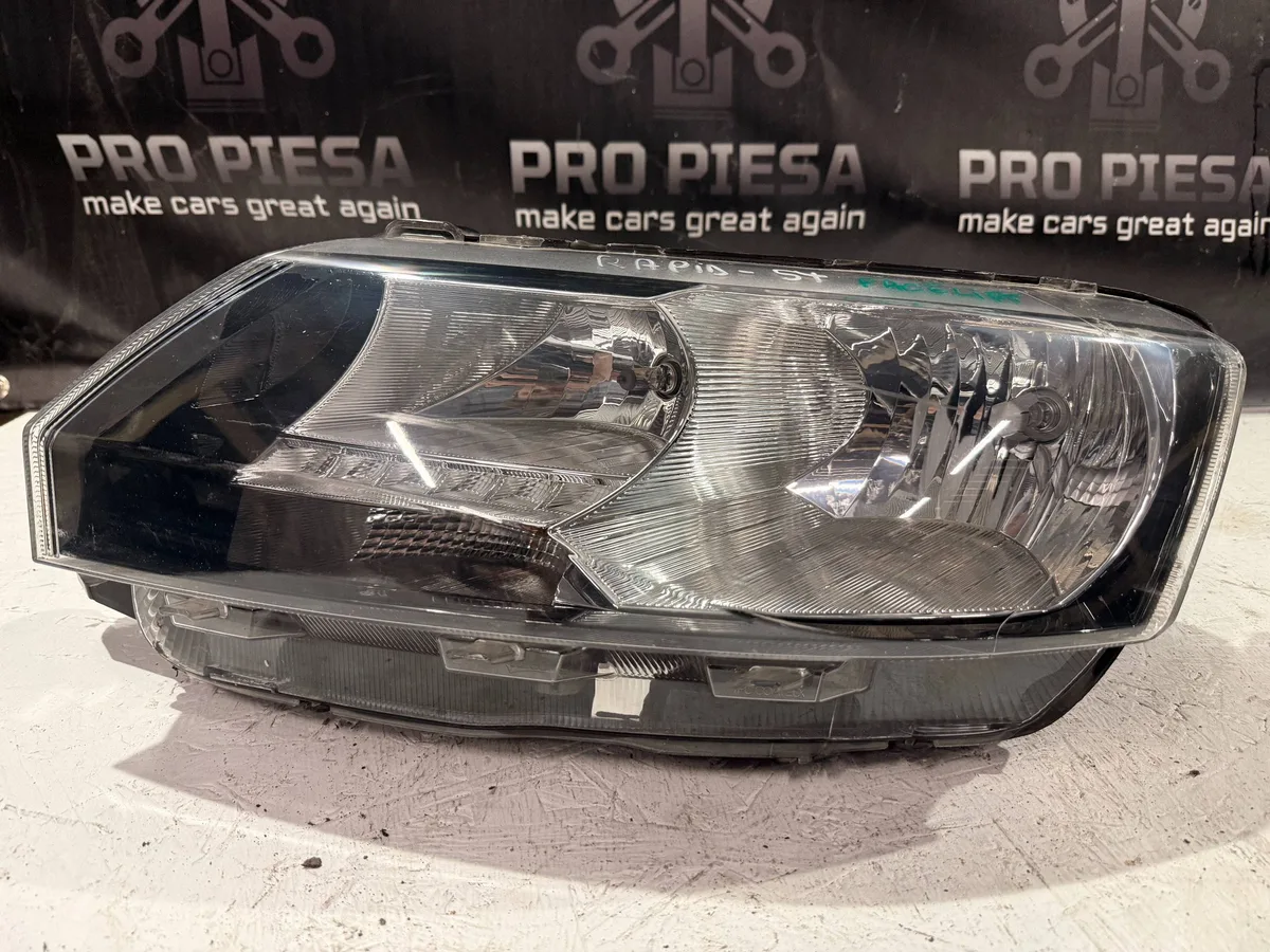 Far Skoda Rapid (NH) 5JB941015B