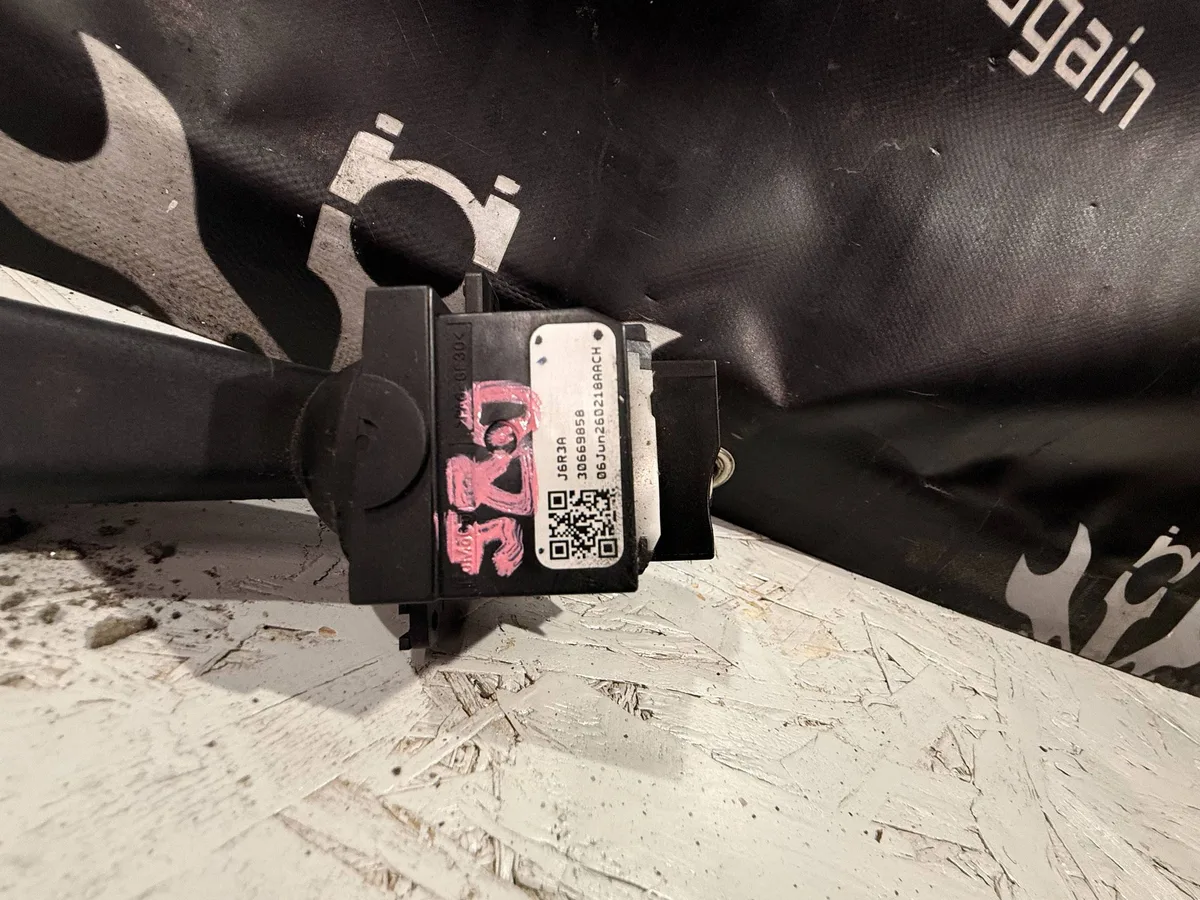 Maneta stergatoare/ semnalizare Volvo S80 30669858