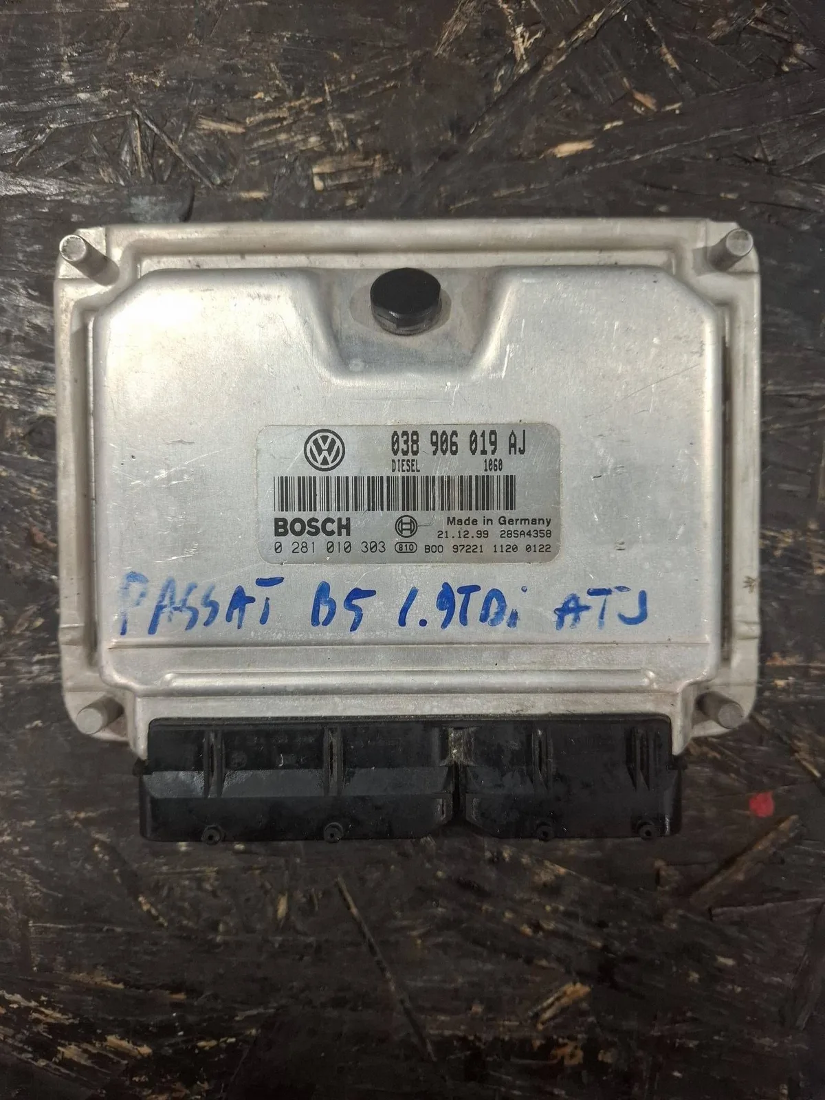 Calculator motor Volkswagen PASSAT B5 ATJ 038906019AJ