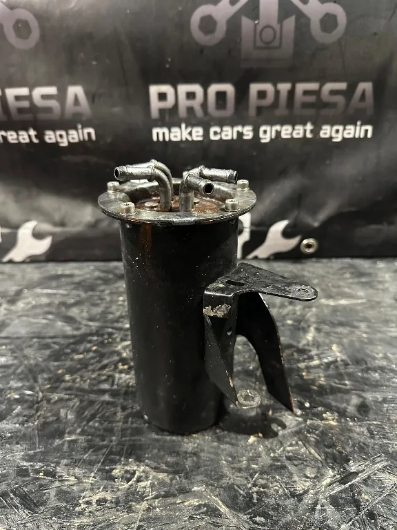 Carcasa filtru motorina 2.0 TDI Volkswagen VW Passat B6, VW Golf 5 - imagine 1