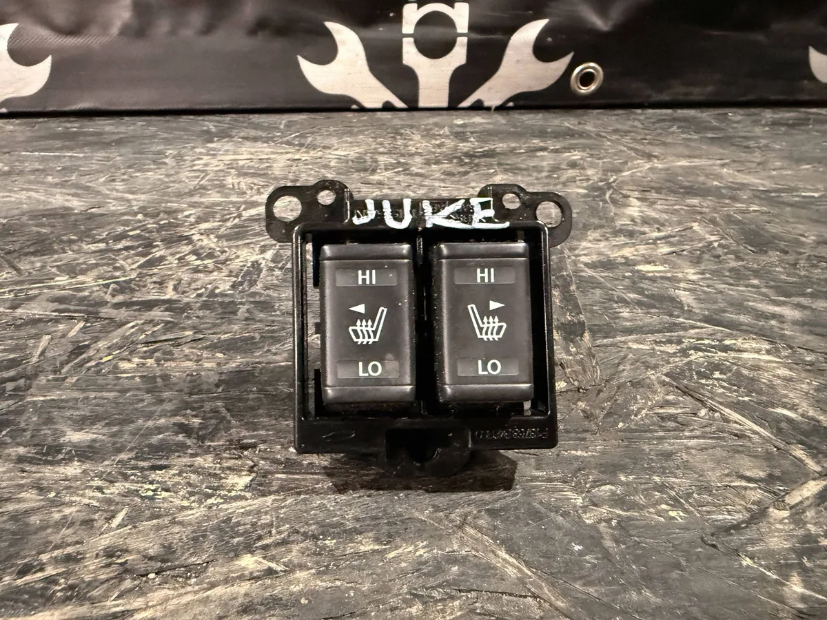 Butoane / Comenzi Nissan Juke I F15