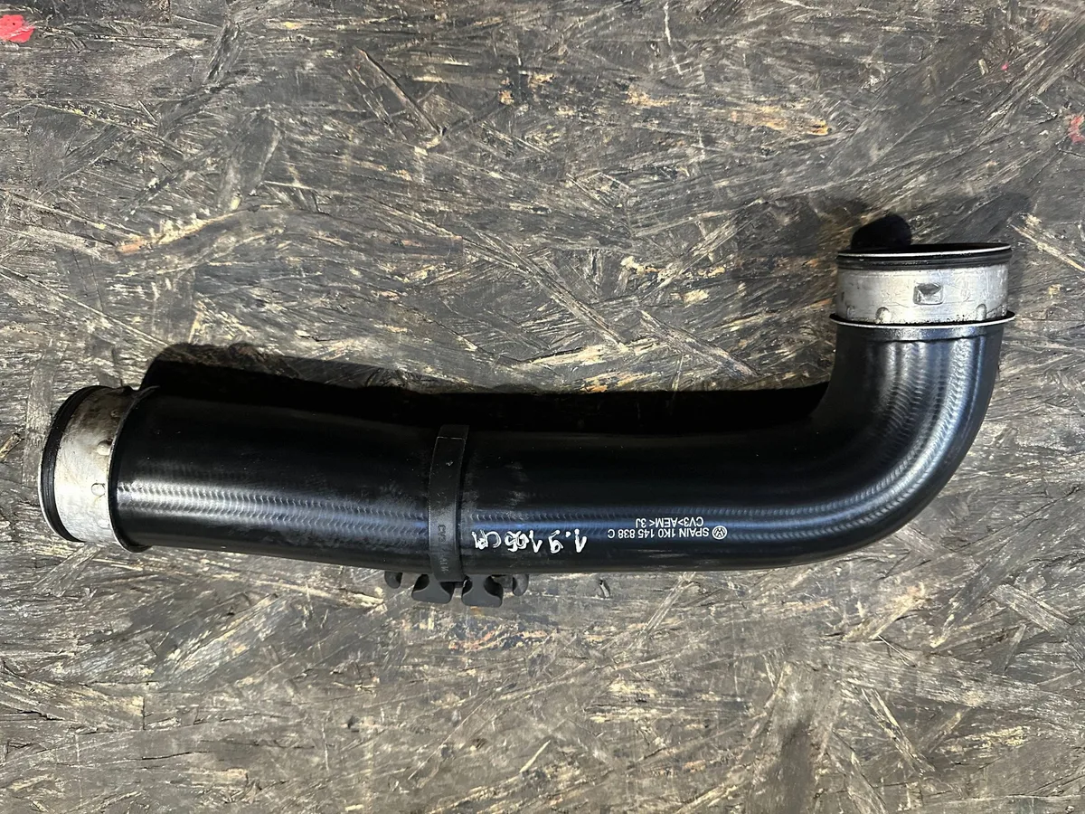 Furtun intercooler Volkswagen Golf V 1K0145762P